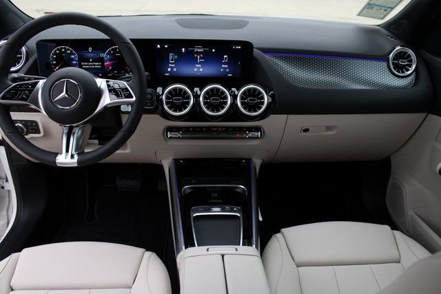 New 2025 Mercedes-Benz GLA 250 4MATIC image 41