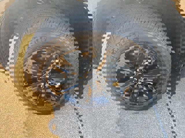 Used 2018 Ford F150 Platinum w/ Equipment Group 701A Luxury image 10