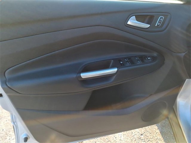 Used 2015 Ford Escape SE w/ Equipment Group 201A image 12