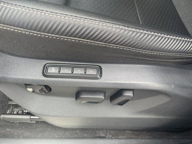 Used 2023 Volkswagen Atlas Cross Sport SEL R-Line image 33