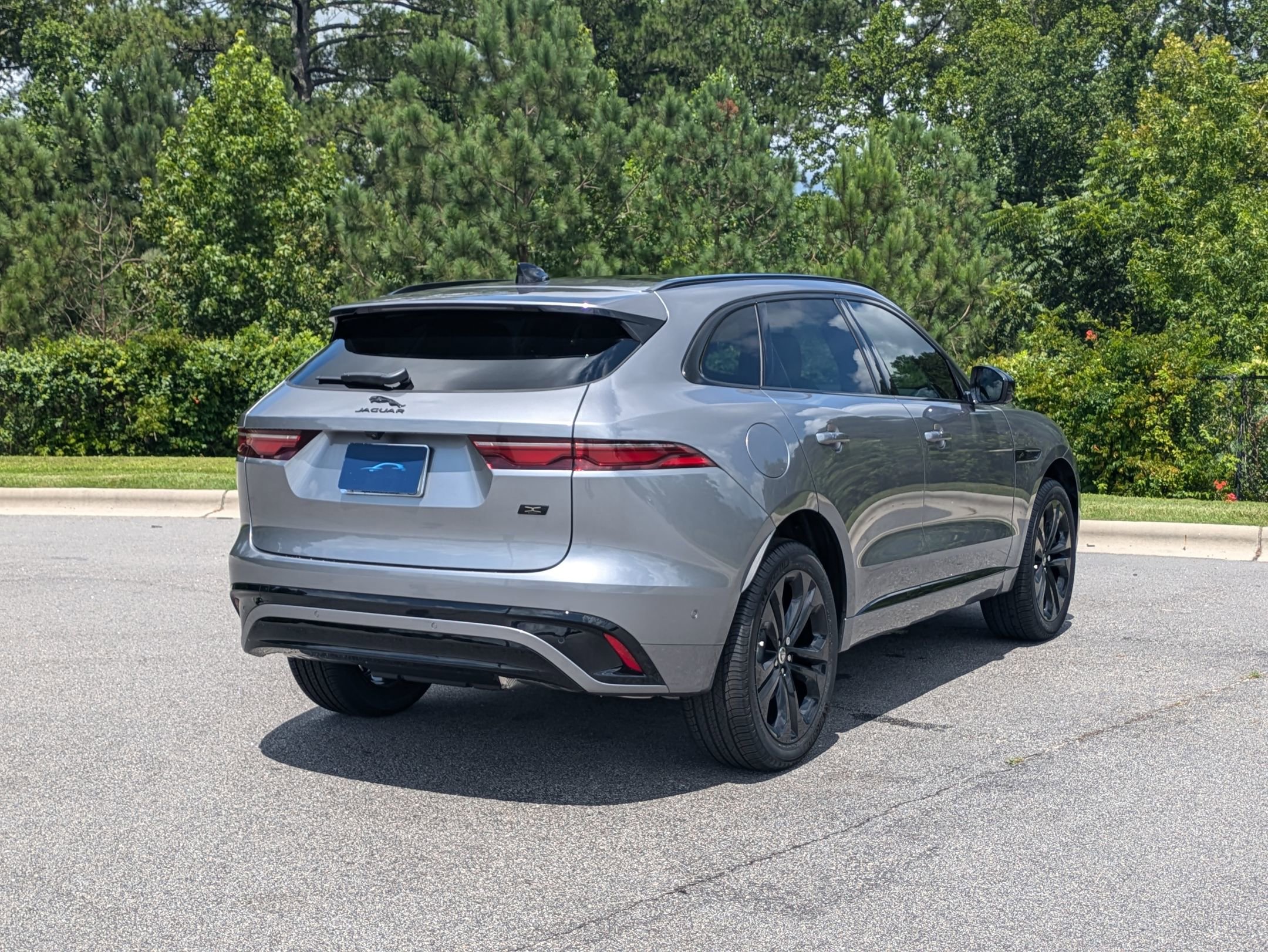 New 2026 Jaguar F-PACE R-Dynamic S image 5