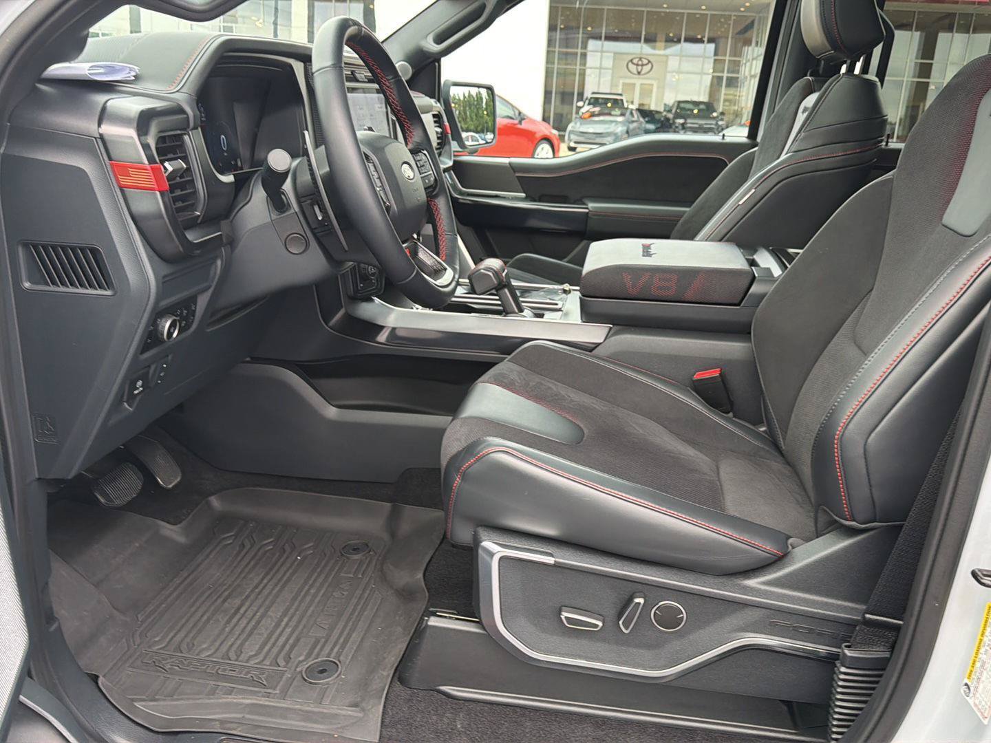 Used 2025 Ford F150 Raptor w/ Equipment Group 803A Raptor R AWD/4WD image 10