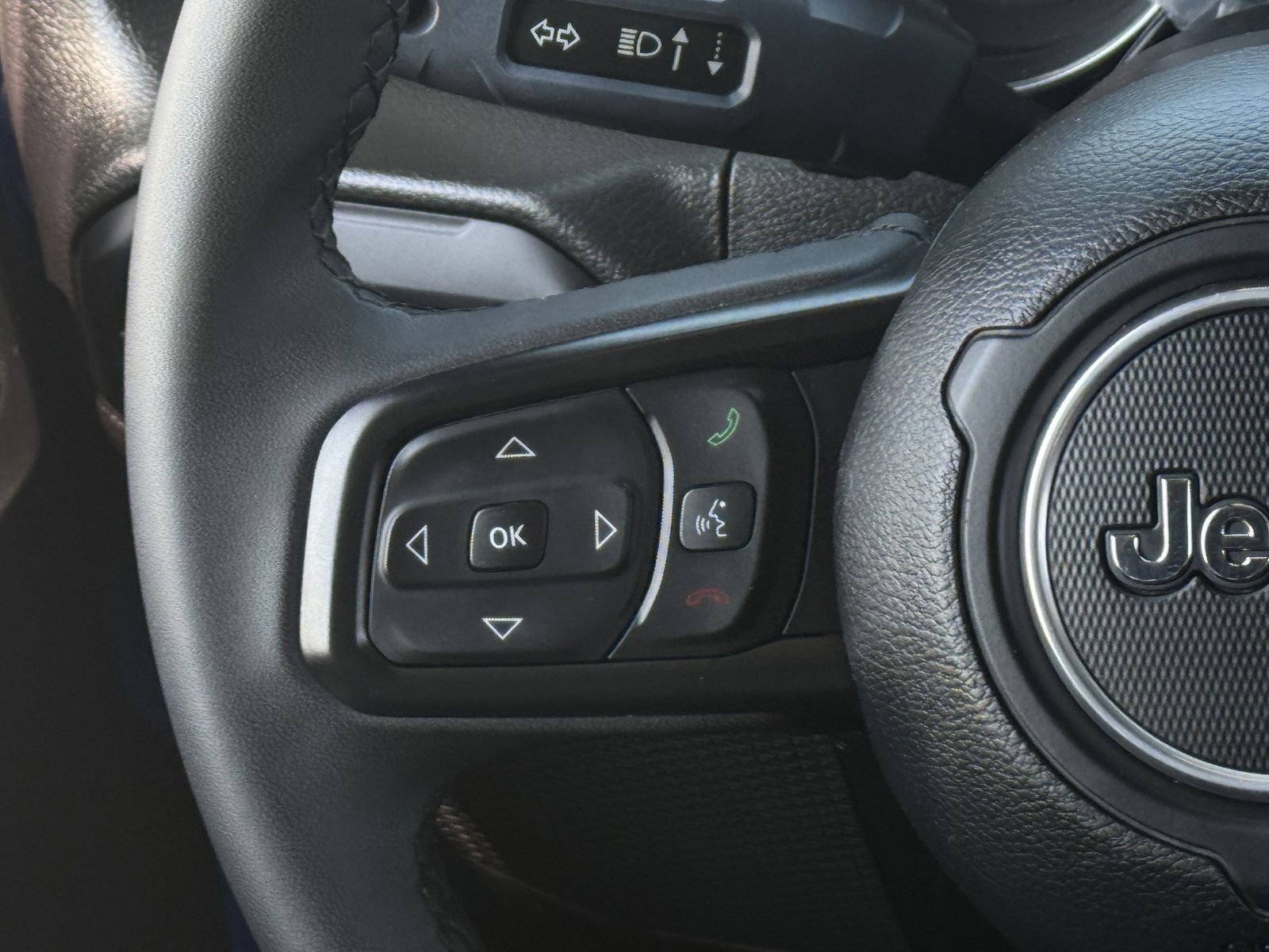 Used 2023 Jeep Wrangler Unlimited Sport AWD/4WD image 15