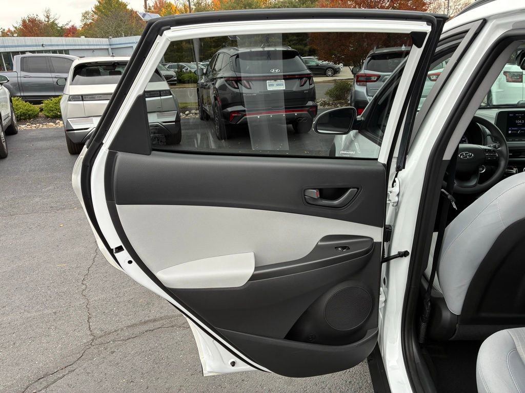 Used 2023 Hyundai Kona SEL w/ Cargo Package image 44