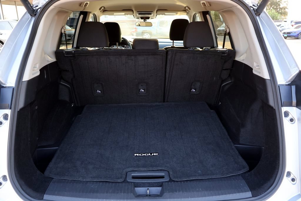 Certified 2025 Nissan Rogue SV AWD/4WD image 11