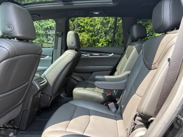 Certified 2024 Cadillac XT6 Premium Luxury w/ LPO, Floor Liner Package AWD/4WD image 18