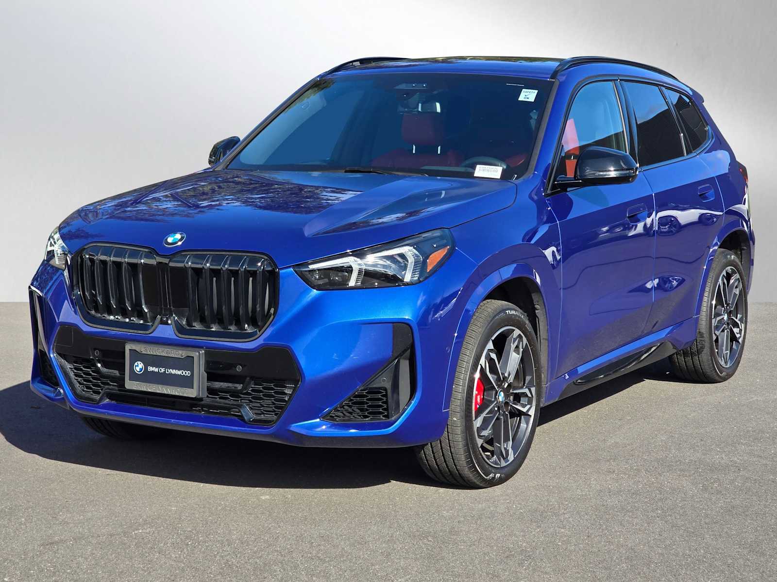 Used 2025 BMW X1 xDrive28i w/ Premium Package image 7