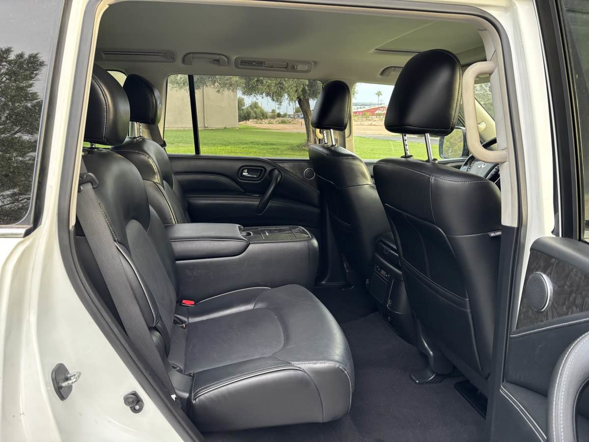 Used 2021 INFINITI QX80 Luxe image 32