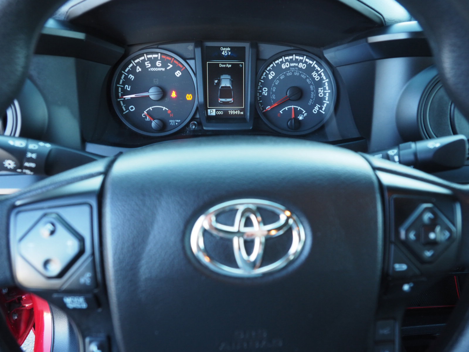 Used 2022 Toyota Tacoma SR image 16