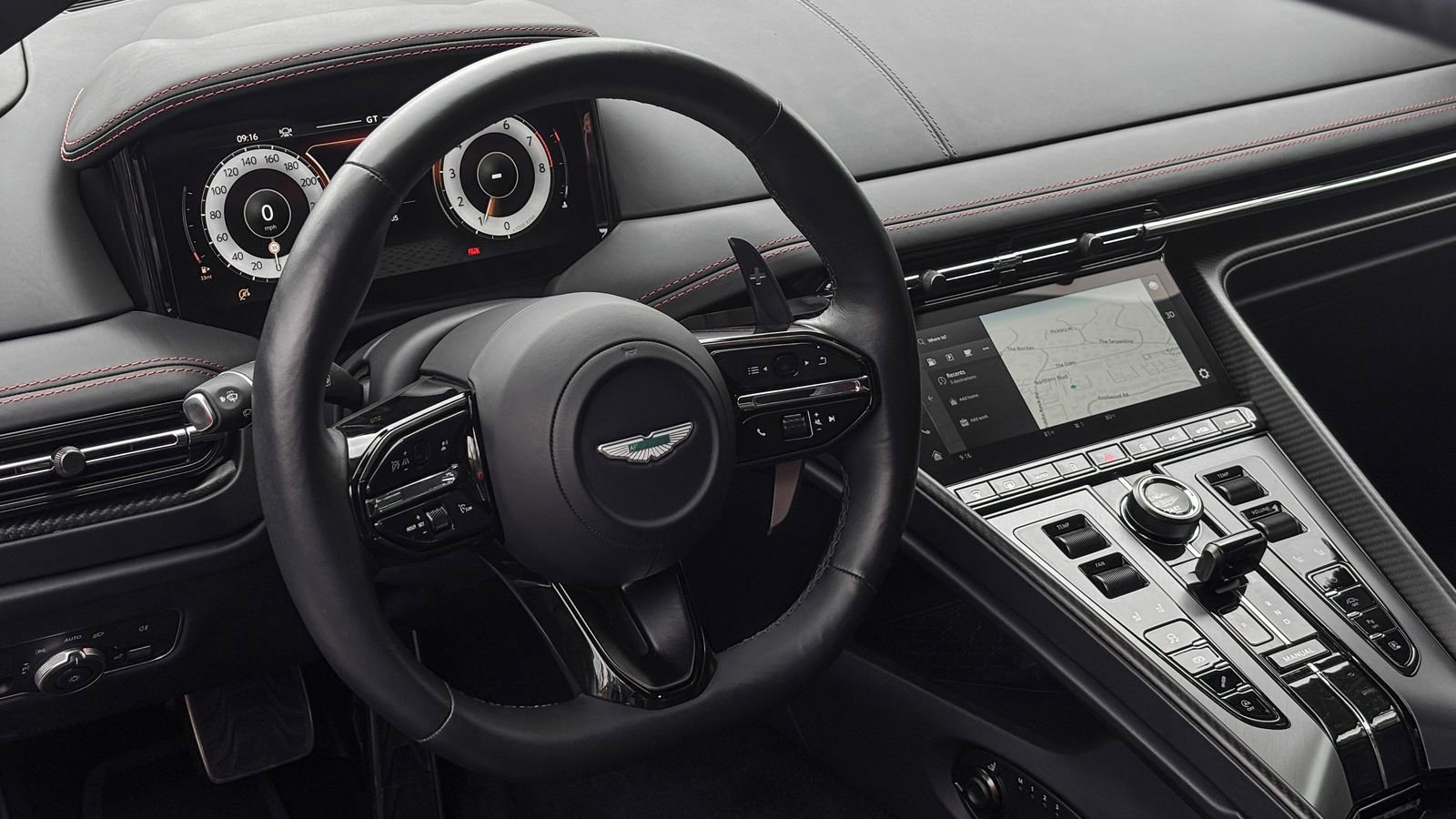 Used 2024 Aston Martin DB12 Coupe image 27
