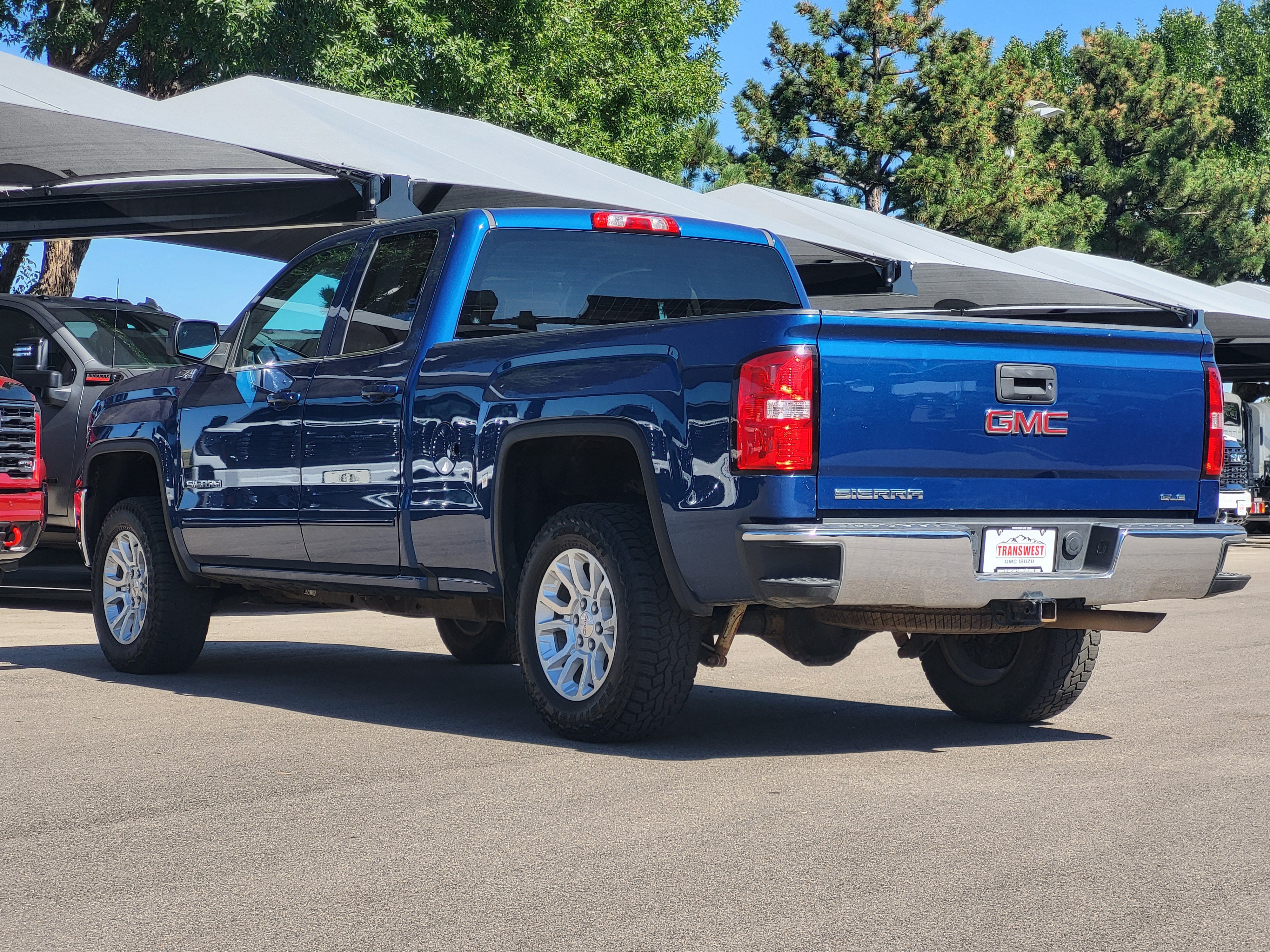 Certified 2018 GMC Sierra 1500 SLE w/ SLE Value Package AWD/4WD image 5