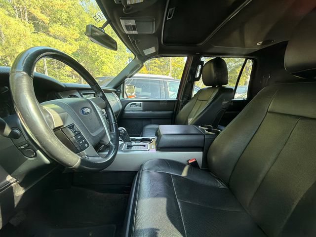 Used 2017 Ford Expedition EL Limited w/ Equipment Group 301A RWD image 4