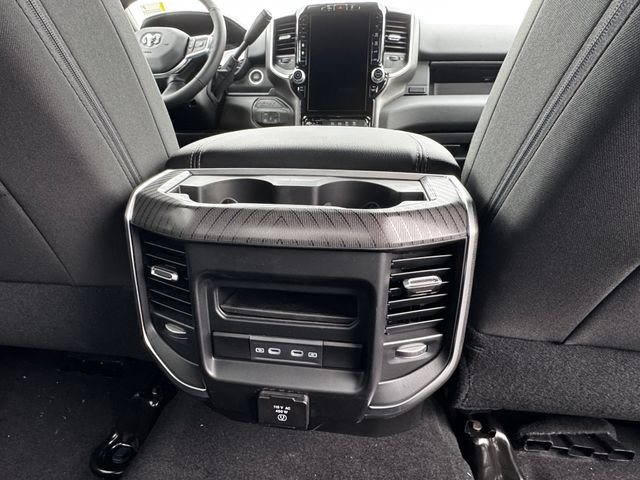 New 2026 RAM 2500 Big Horn AWD/4WD image 25