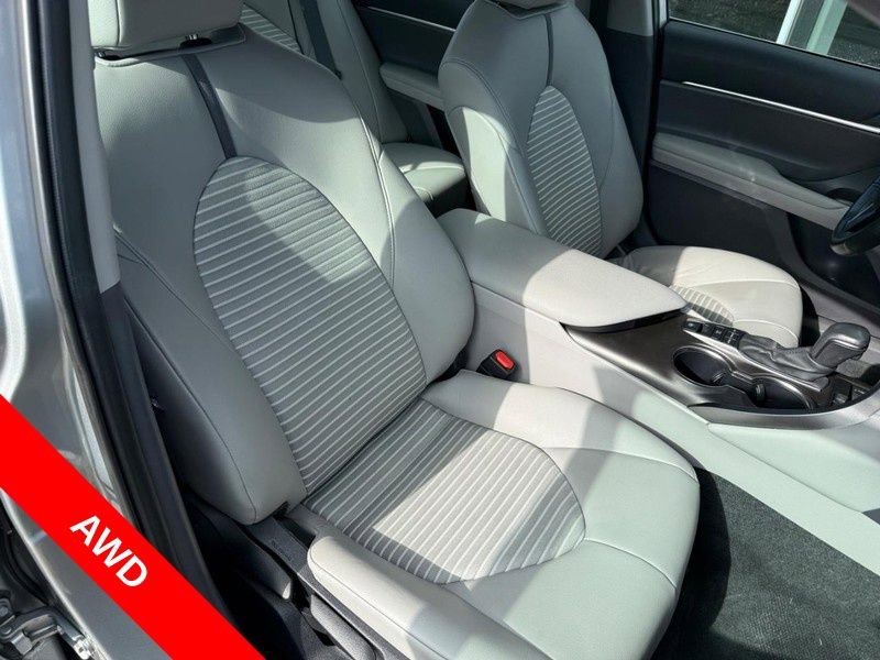 Used 2024 Toyota Camry SE AWD/4WD image 11