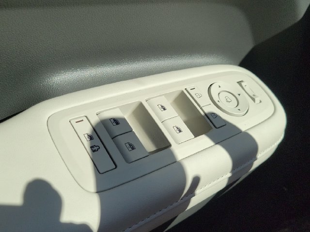 New 2025 Hyundai Santa Fe Calligraphy FWD image 15