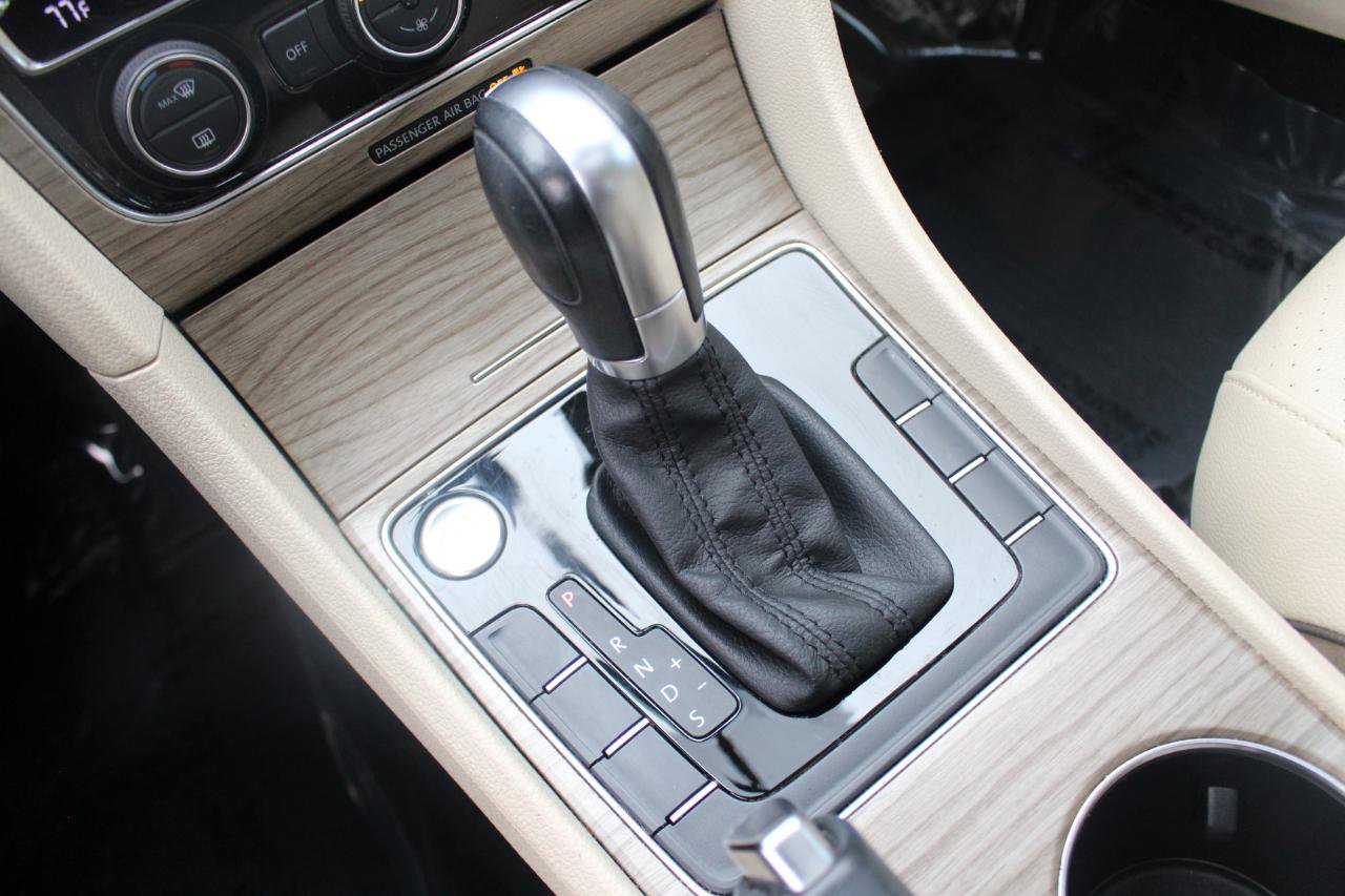 Used 2017 Volkswagen Passat 1.8T SE image 29