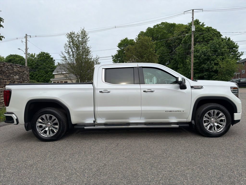 Used 2023 GMC Sierra 1500 Denali w/ Technology Package AWD/4WD image 7
