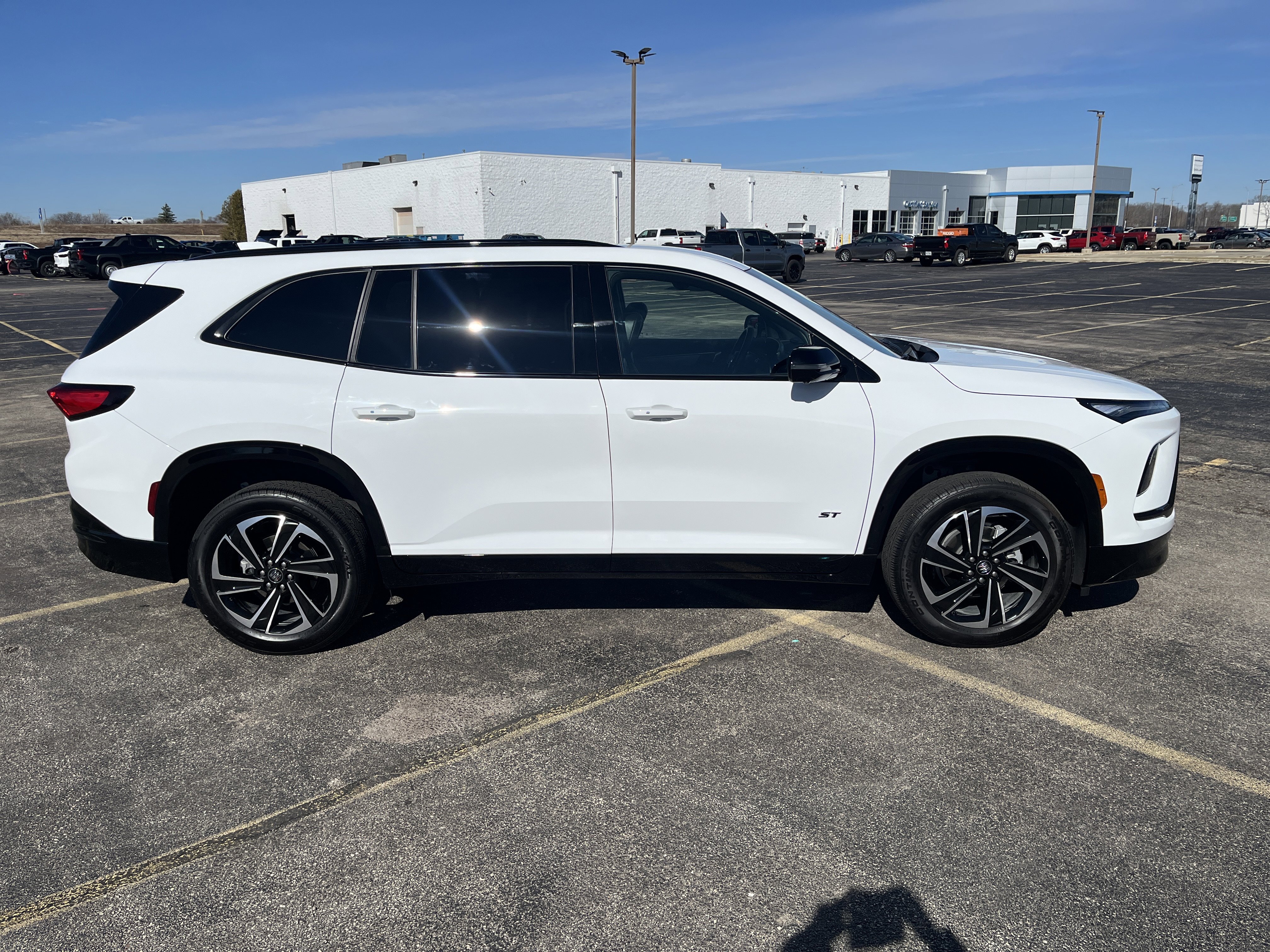 Used 2025 Buick Enclave Sport Touring w/ LPO, Floor Liner Package image 7