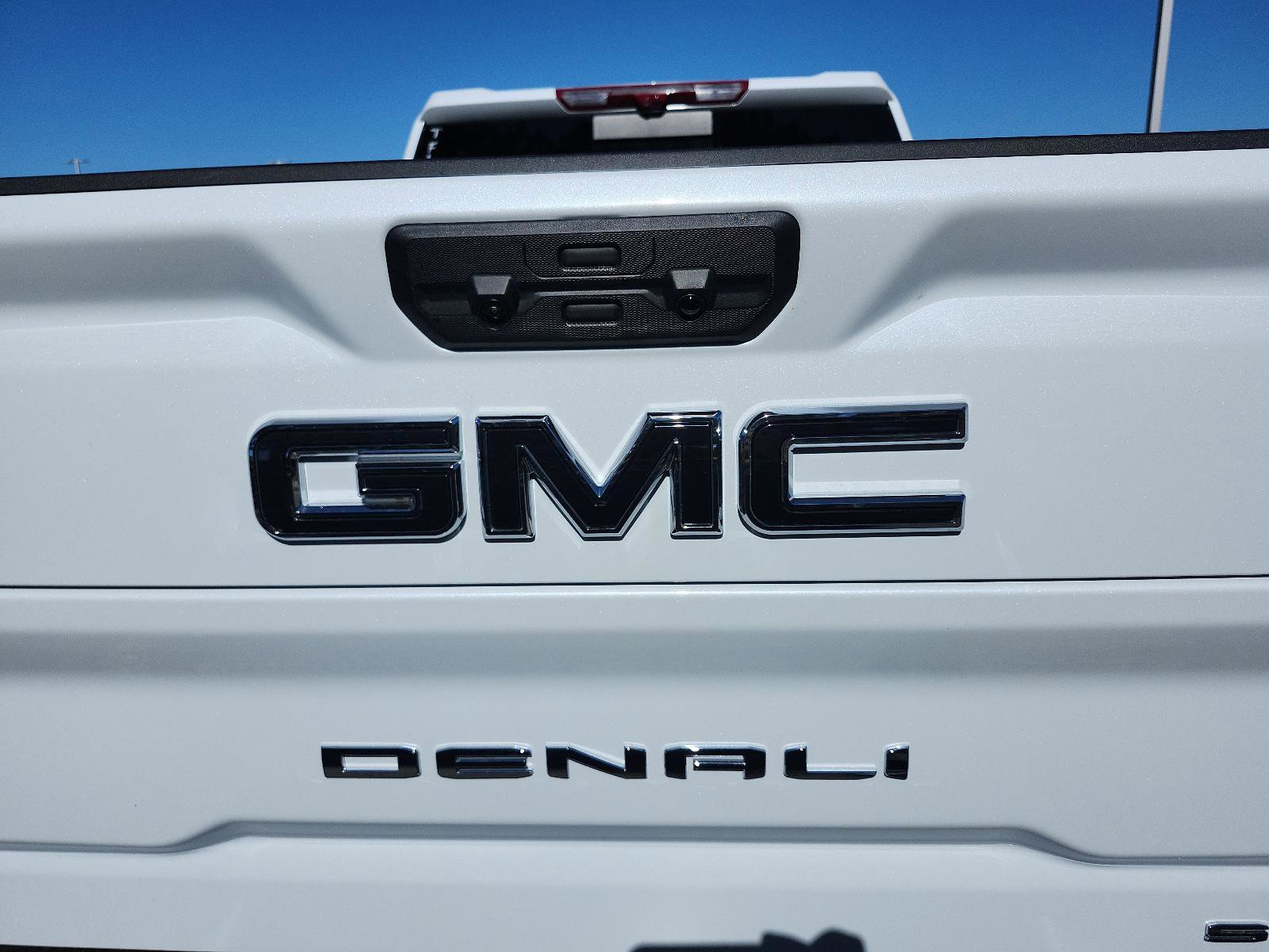 New 2026 GMC Sierra 2500 Denali Ultimate image 5