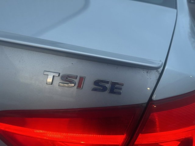 Used 2015 Volkswagen Passat 1.8T Sport image 8