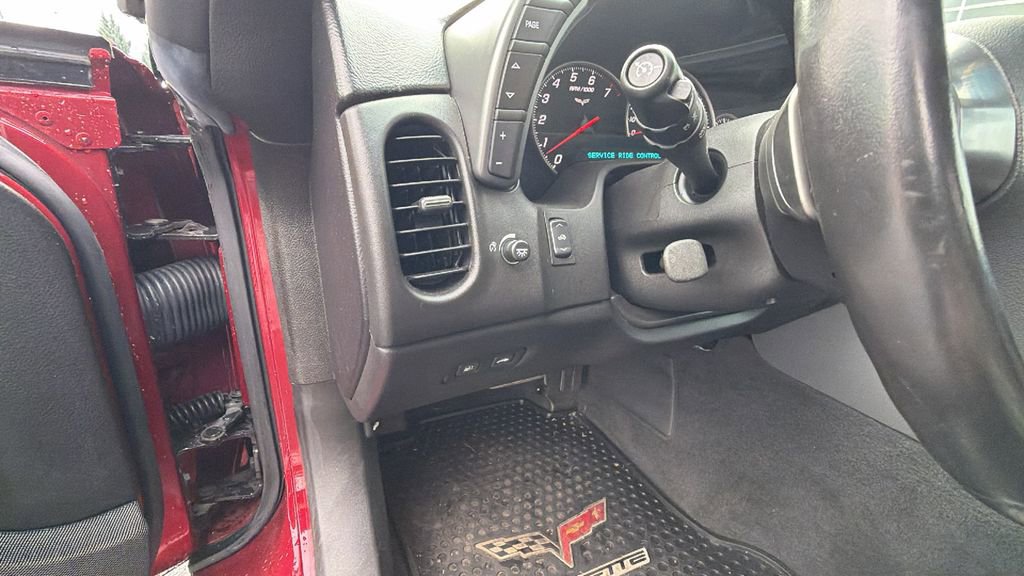 Used 2006 Chevrolet Corvette Convertible w/ Preferred Equipment Group image 27