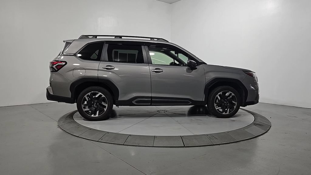 Used 2025 Subaru Forester Limited AWD/4WD image 8