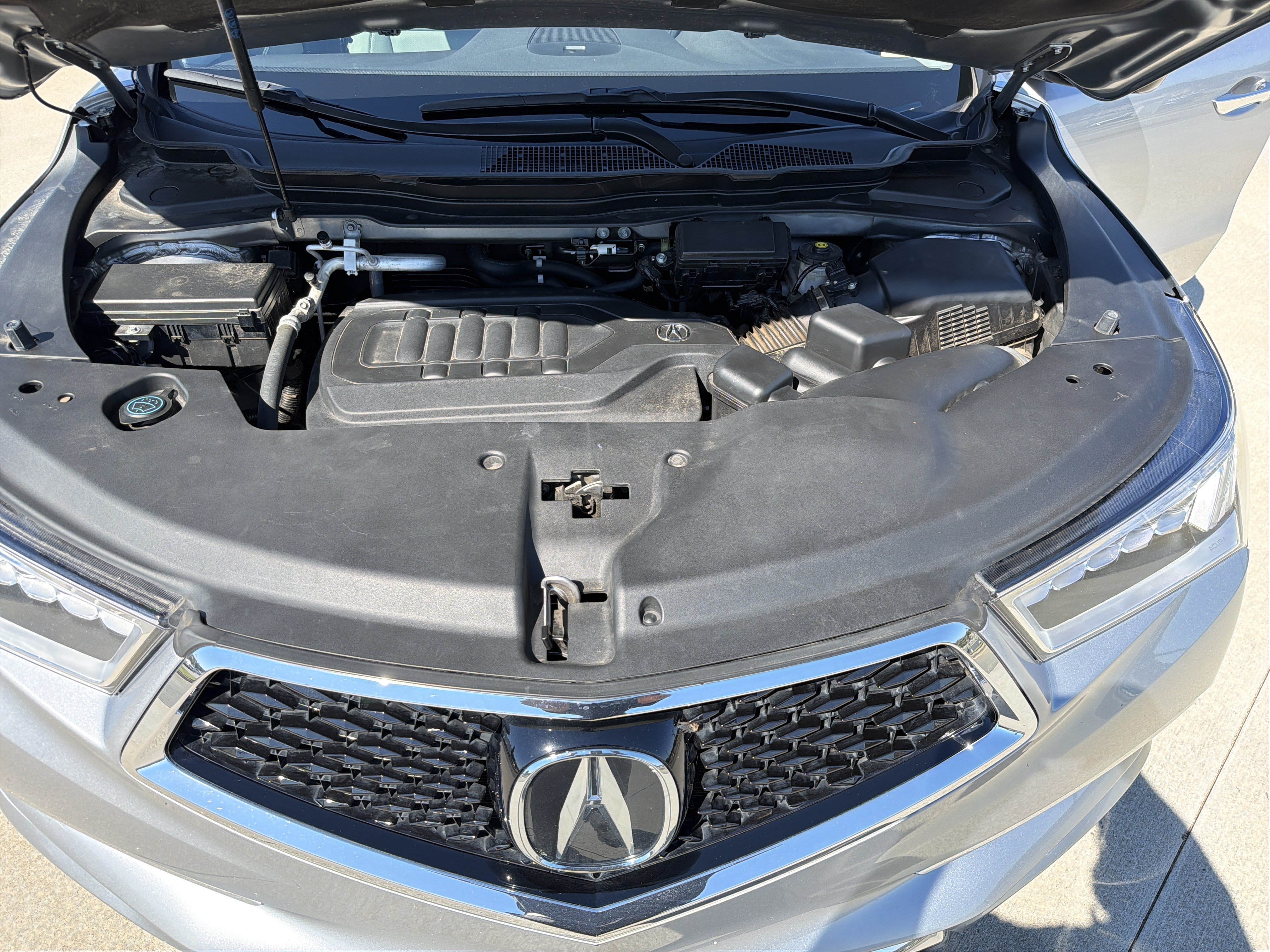Used 2020 Acura MDX w/ Technology Package AWD/4WD image 35