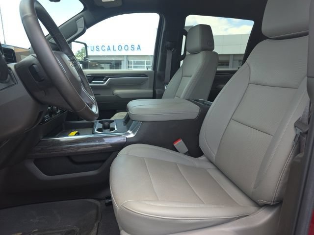 Used 2025 Chevrolet Silverado 2500 LTZ w/ LTZ Premium Package AWD/4WD image 9