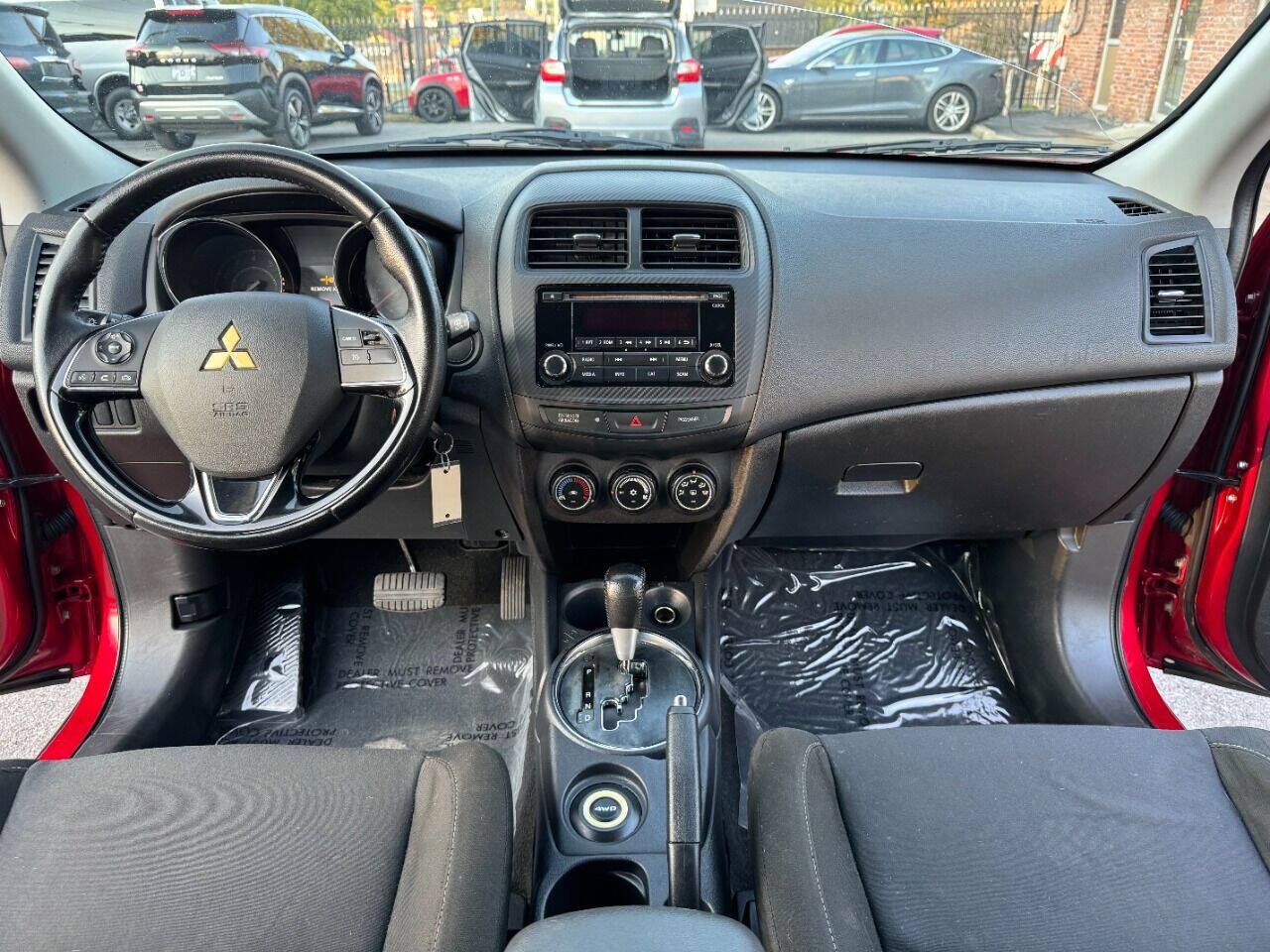 Used 2016 Mitsubishi Outlander Sport SE AWD/4WD image 19