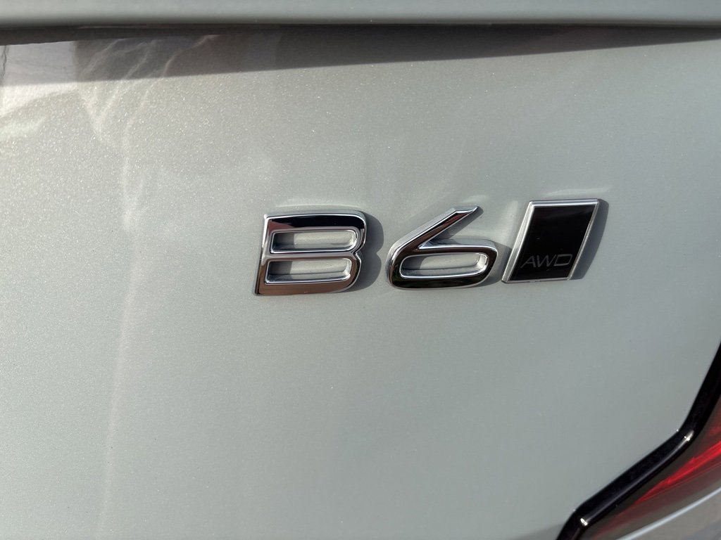 Certified 2025 Volvo XC90 B6 Plus image 7