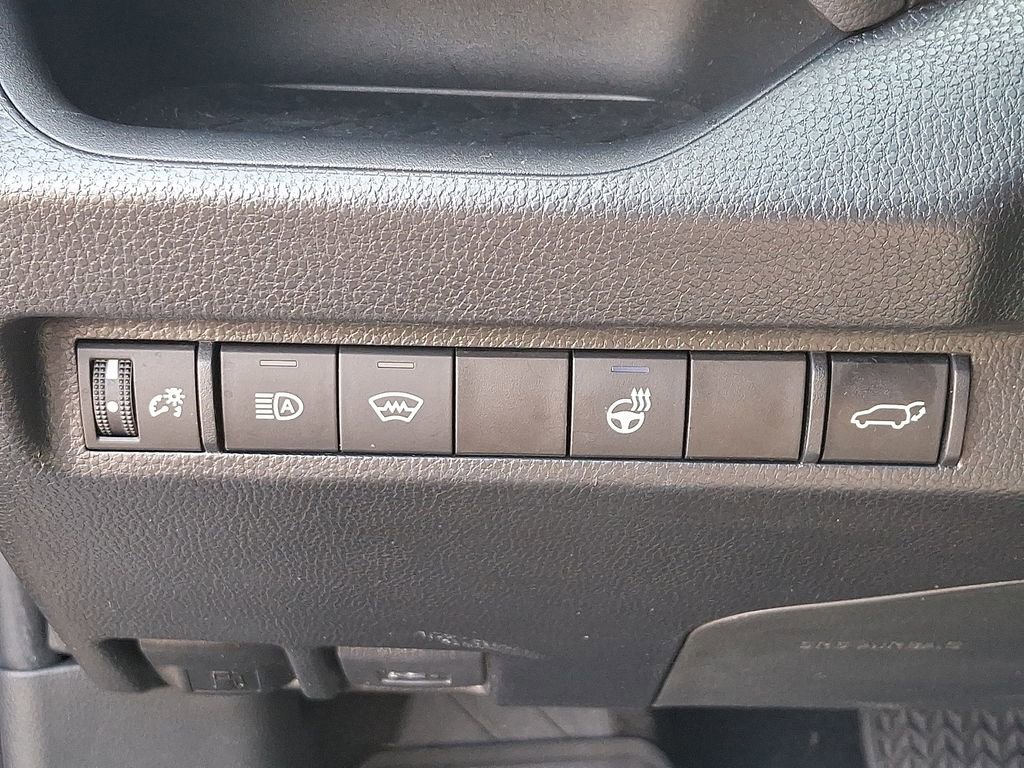 Used 2023 Toyota RAV4 XLE Premium AWD/4WD image 24