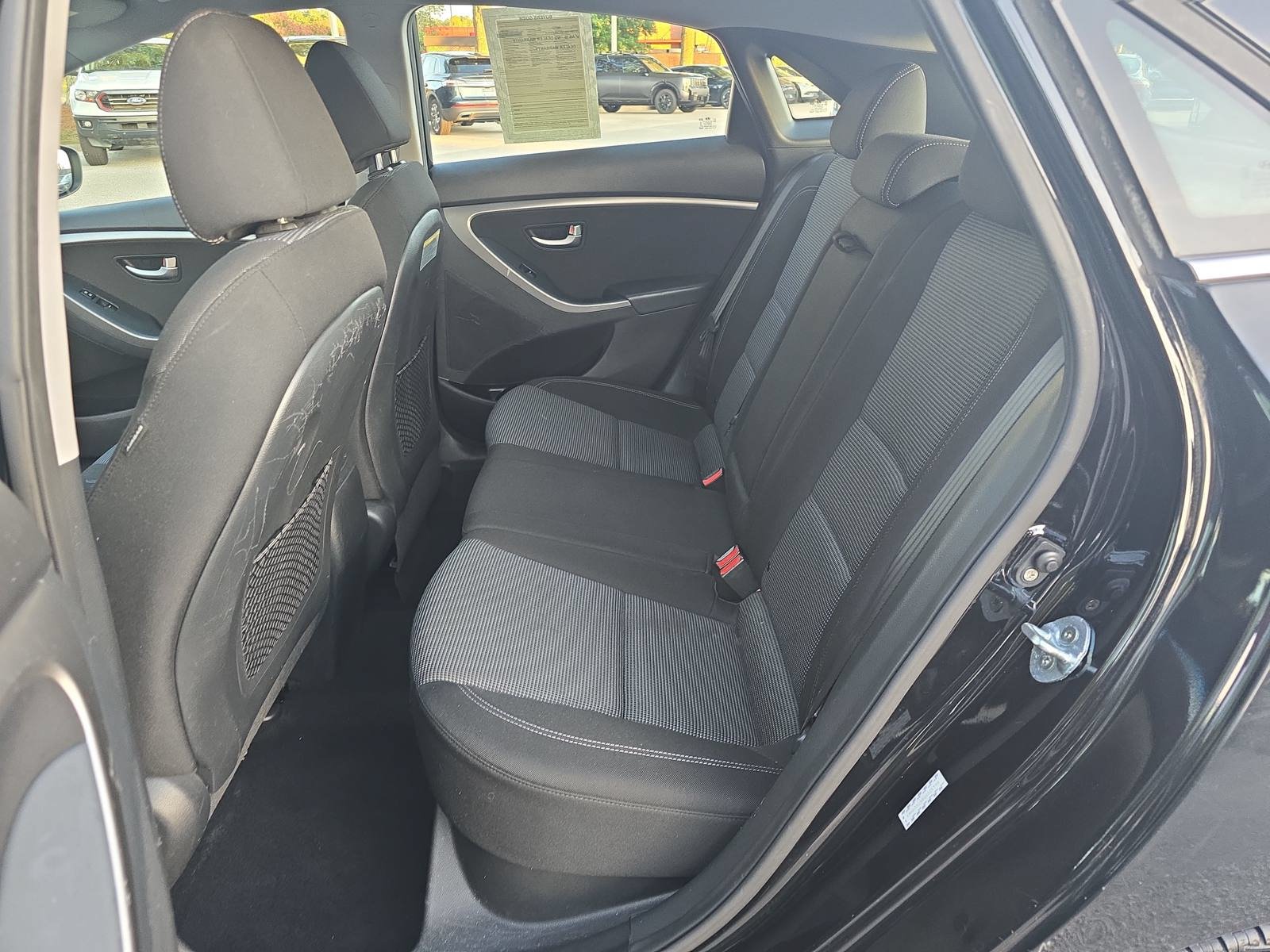 Used 2016 Hyundai Elantra GT FWD image 14