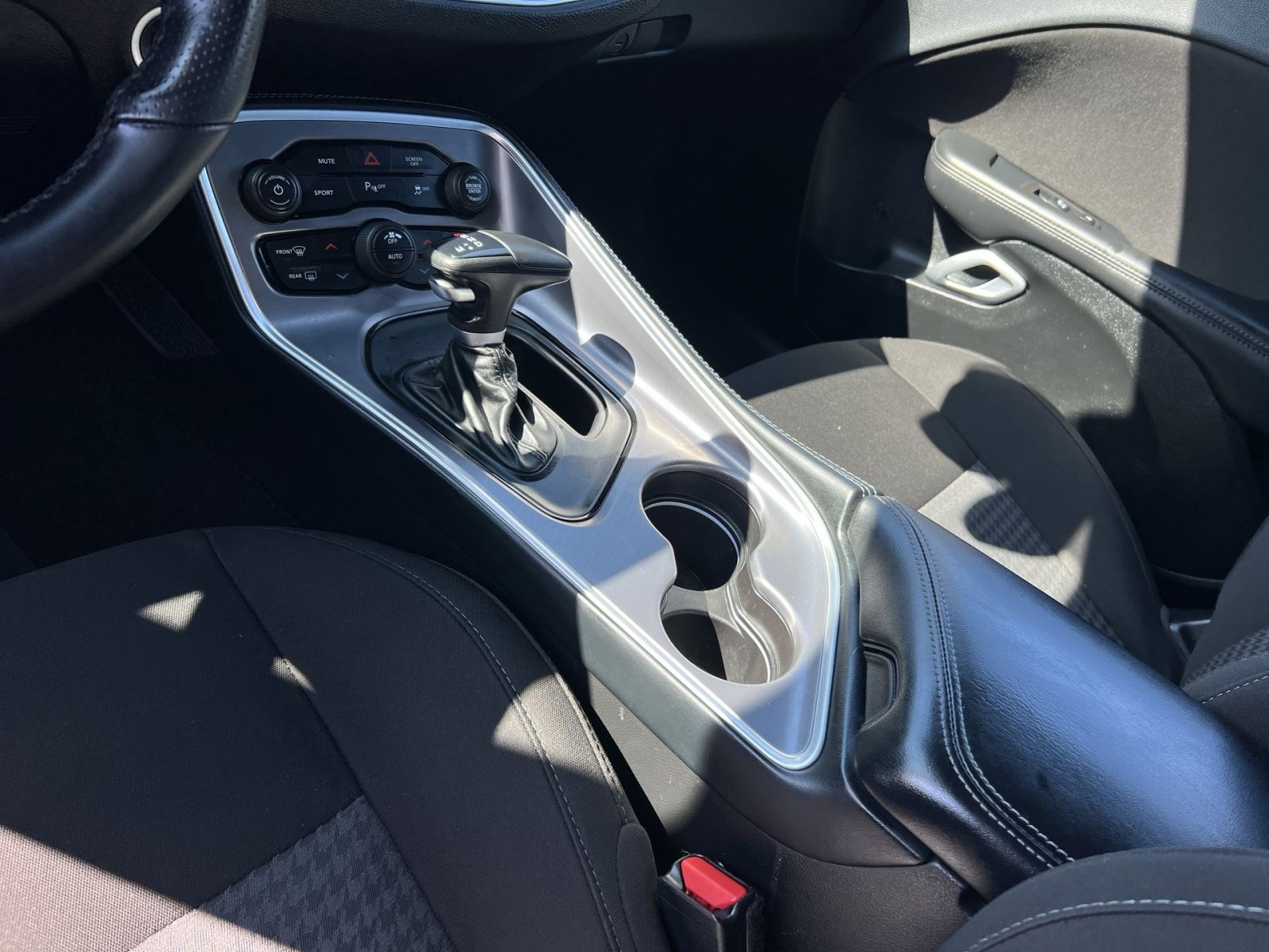 Used 2022 Dodge Challenger R/T w/ Blacktop Package image 22