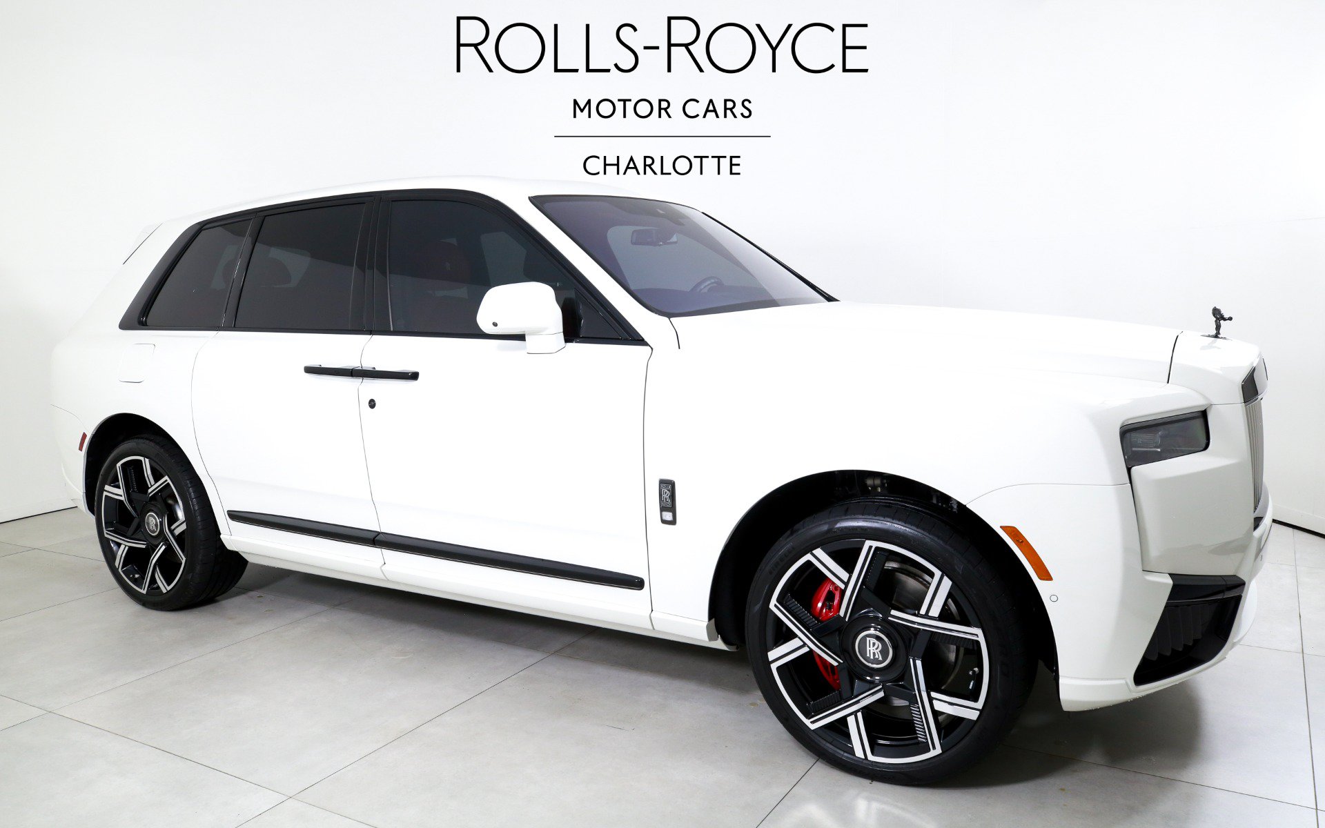 Used 2025 Rolls-Royce Cullinan Black Badge AWD/4WD image 5