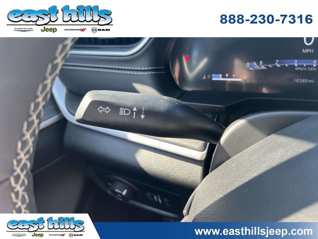 Certified 2023 Jeep Grand Cherokee Limited AWD/4WD image 30