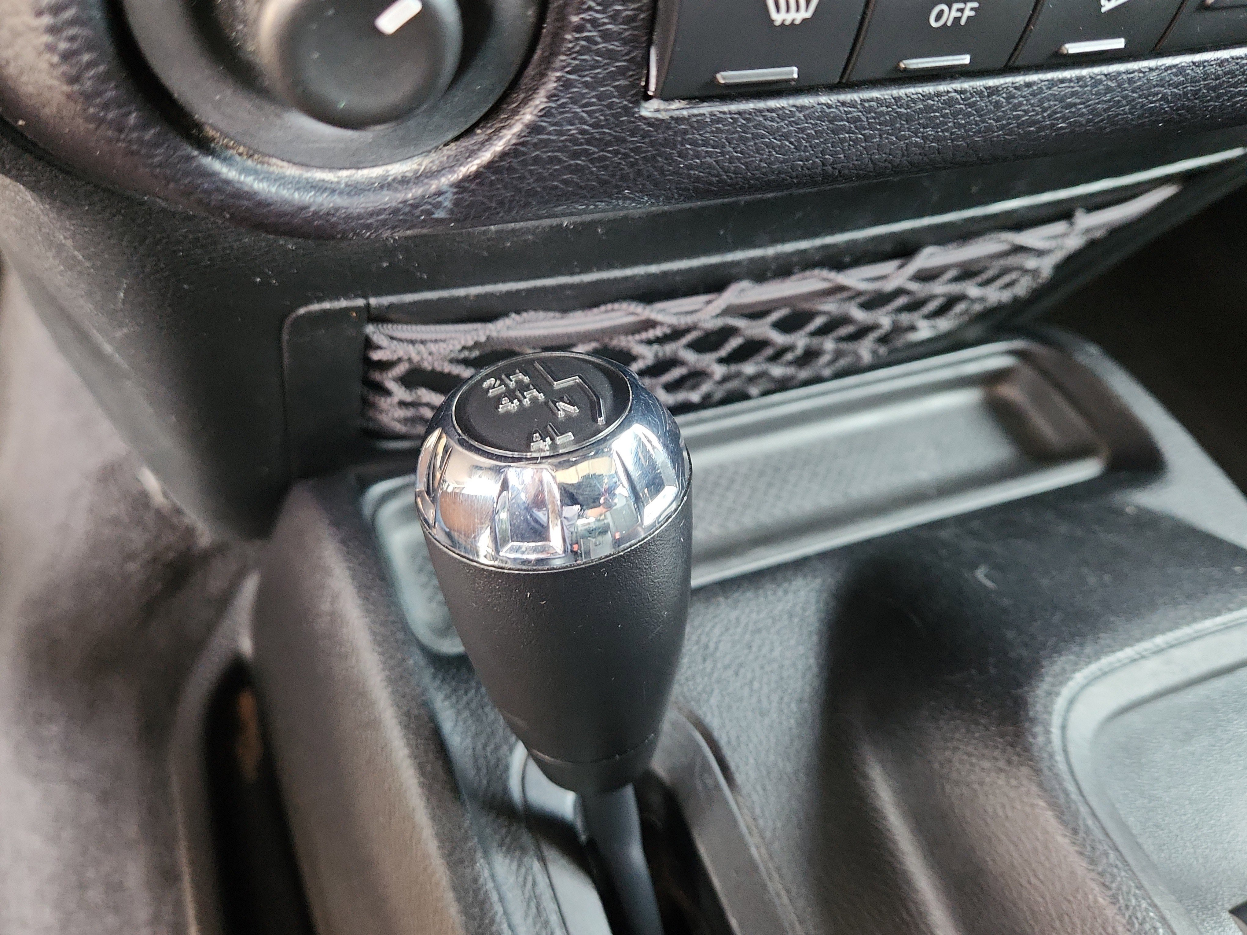 Used 2016 Jeep Wrangler Unlimited Sahara image 26