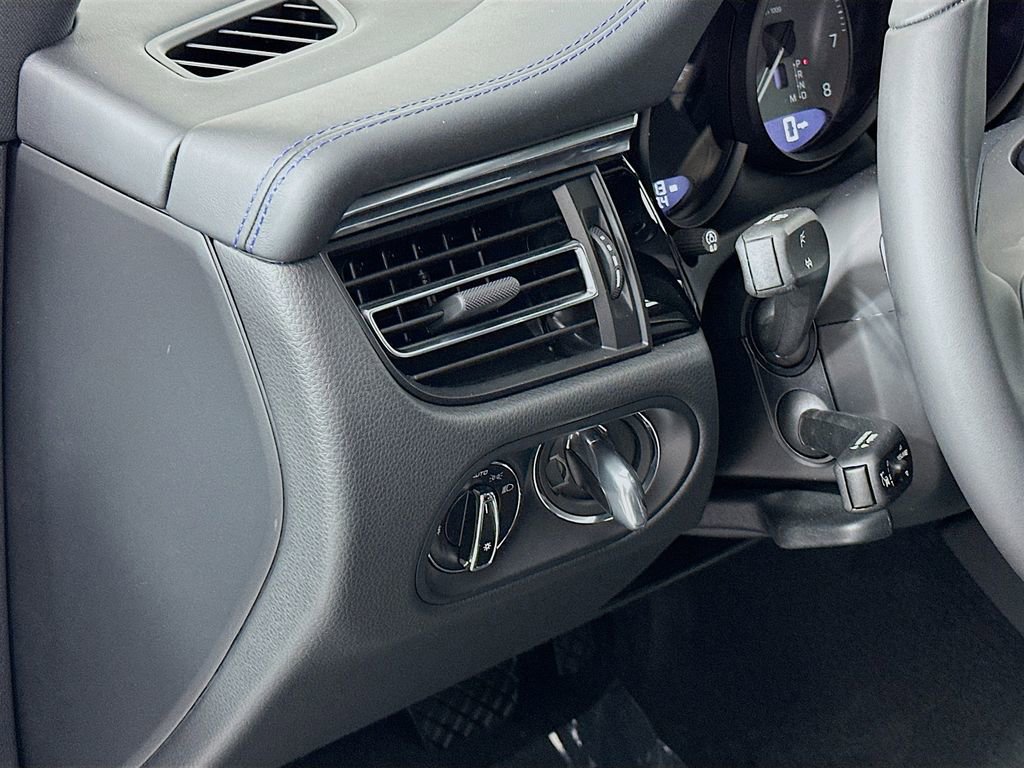 New 2026 Porsche Macan S image 11