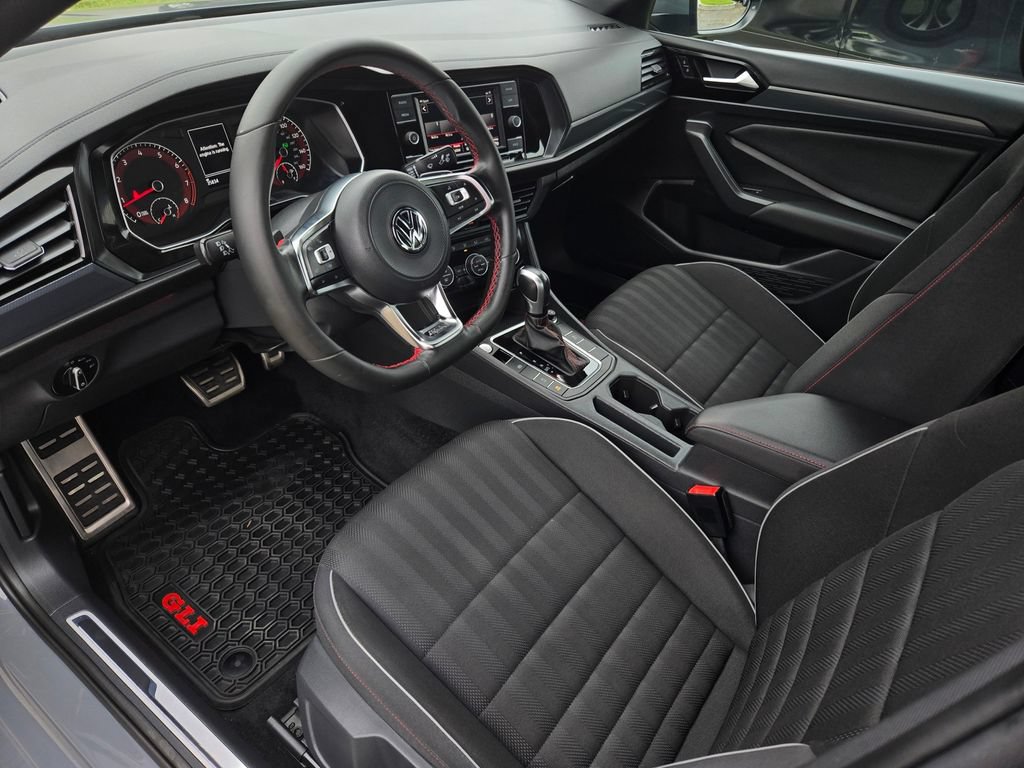 Used 2021 Volkswagen Jetta GLI FWD image 10