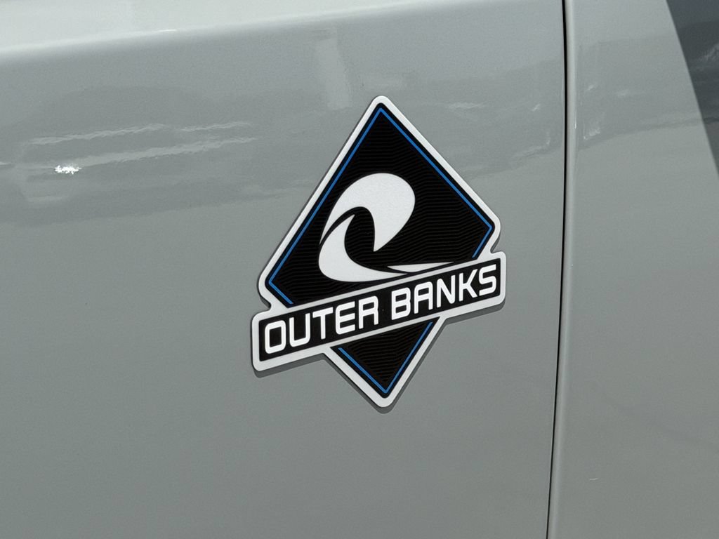 Used 2024 Ford Bronco Outer Banks AWD/4WD image 10