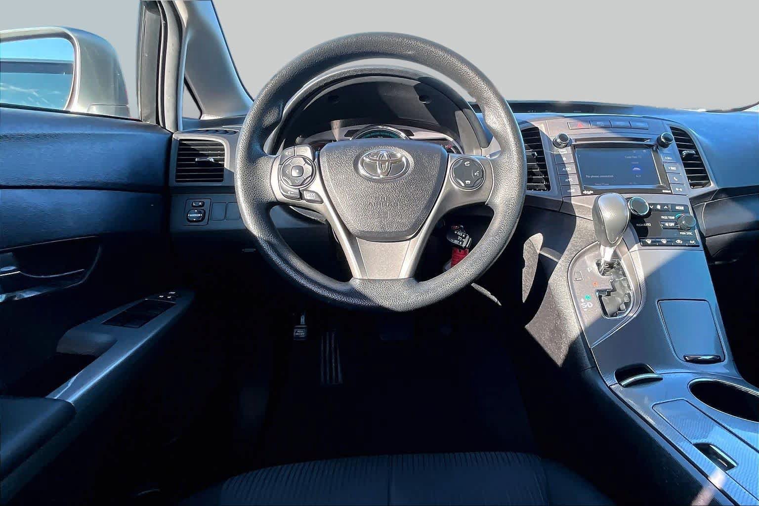Used 2015 Toyota Venza LE FWD image 5