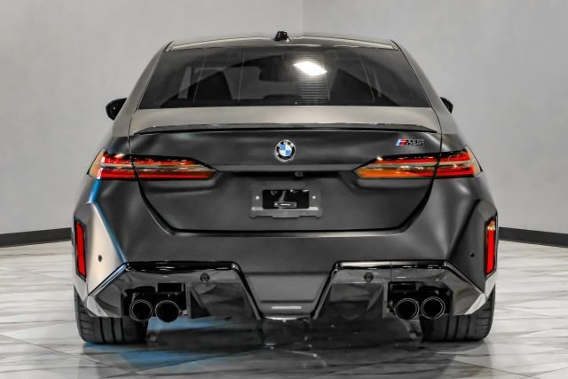 Used 2026 BMW M5 w/ Carbon Package AWD/4WD image 14