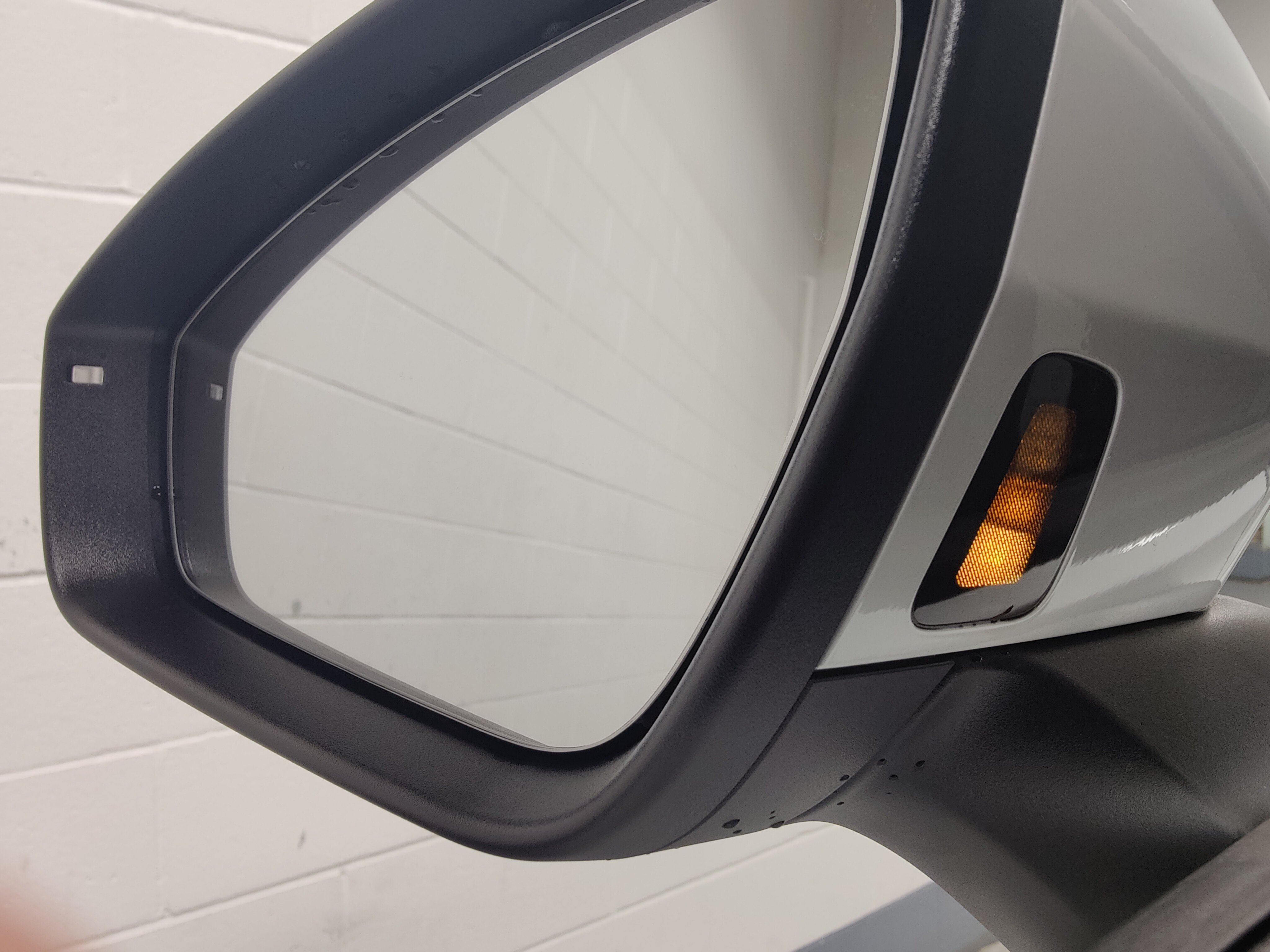 Used 2025 Volkswagen ID.4 Pro RWD image 8