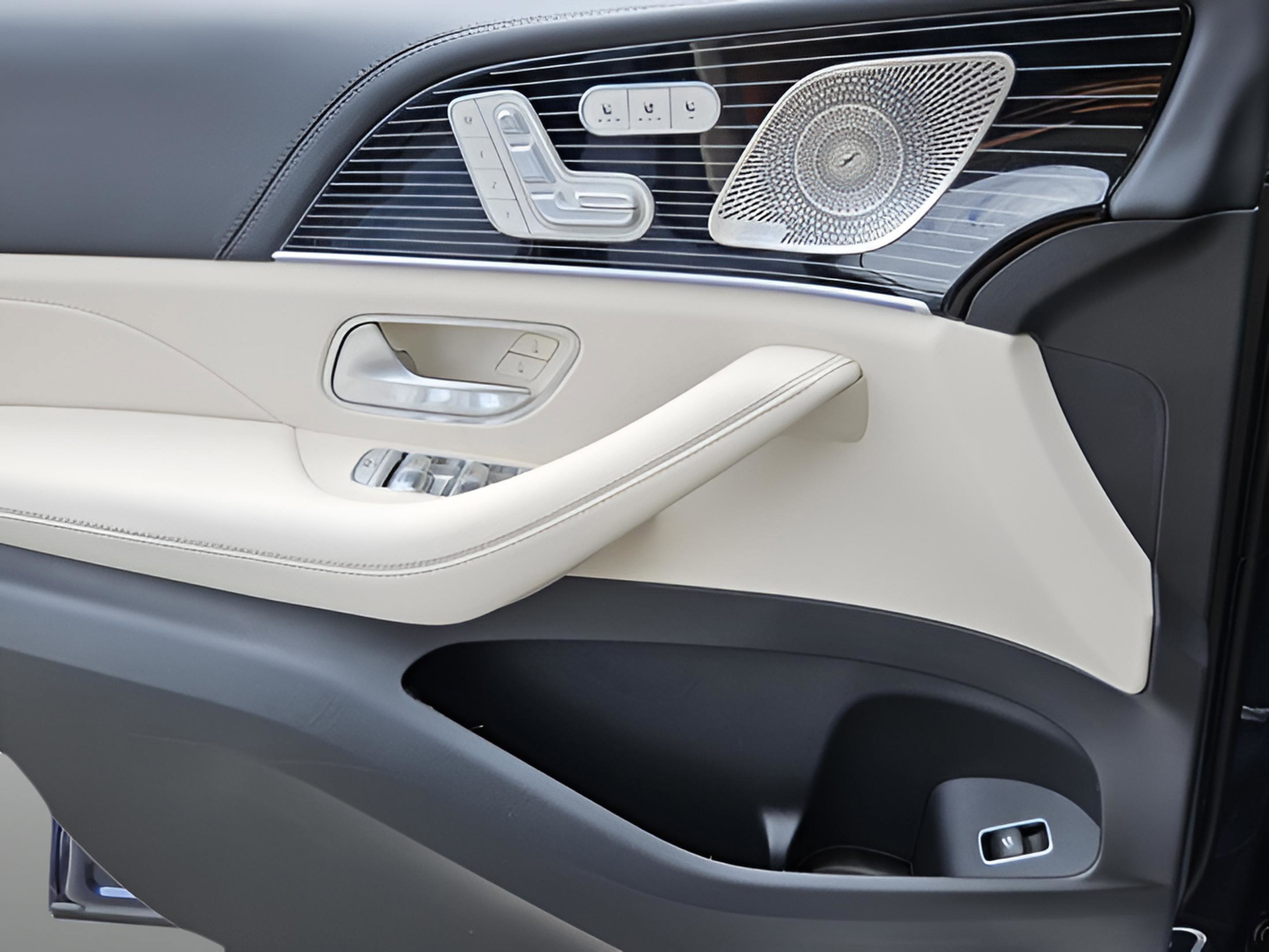 New 2026 Mercedes-Benz GLS 450 4MATIC image 30