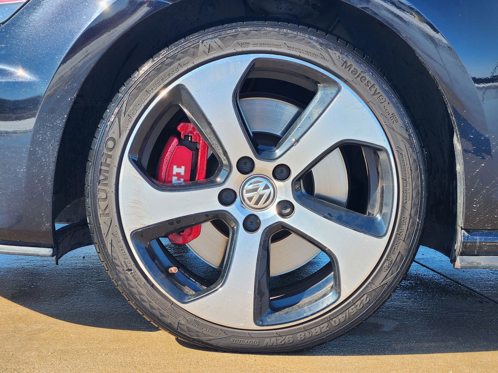 Used 2017 Volkswagen GTI Autobahn image 11