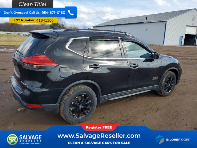 Used 2017 Nissan Rogue SV image 4