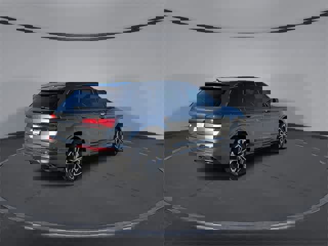 Used 2025 Audi Q7 2.0T Premium Plus image 8