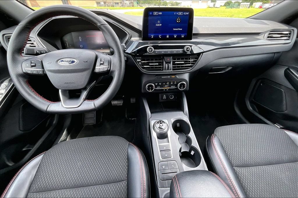 Used 2025 Ford Escape ST-Line AWD/4WD image 14