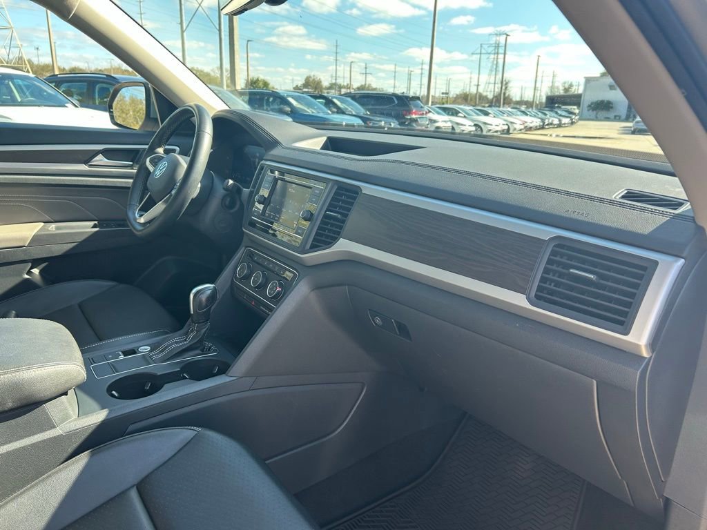Certified 2022 Volkswagen Atlas SE image 42
