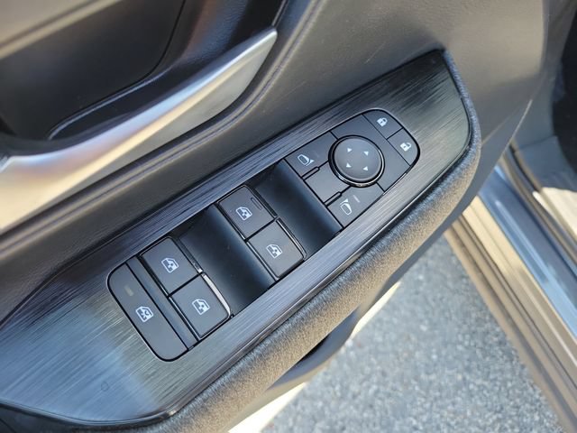 New 2026 Nissan Kicks SV w/ SV Premium Package FWD image 18