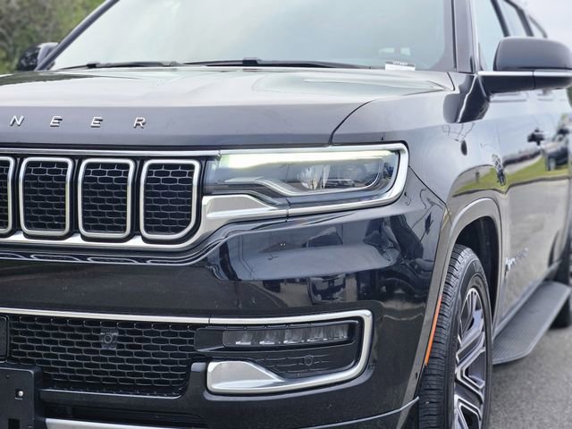 Used 2024 Jeep Wagoneer L Series II w/ Flexible Seating Group image 9